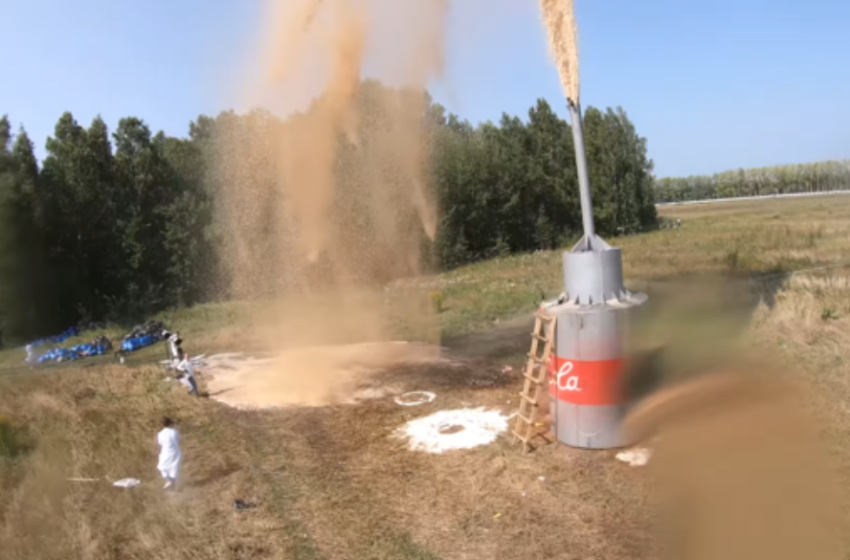  Rusia: Youtuber produjo gran erupción de Coca-Cola con bicarbonato de sodio [VIDEO]