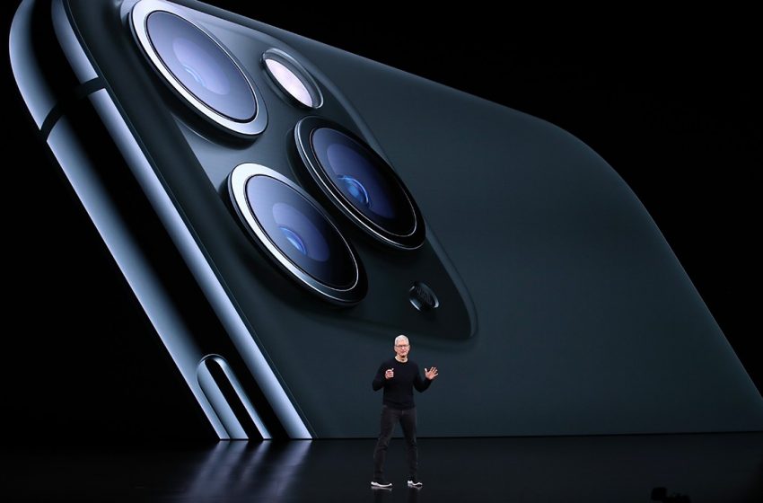 Ley francesa exige a Apple vender sus iPhones con audífonos