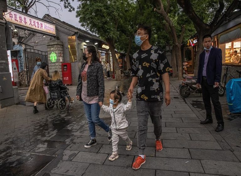  China: Gobierno autoriza a sus ciudadanos tener 3 hijos por familia